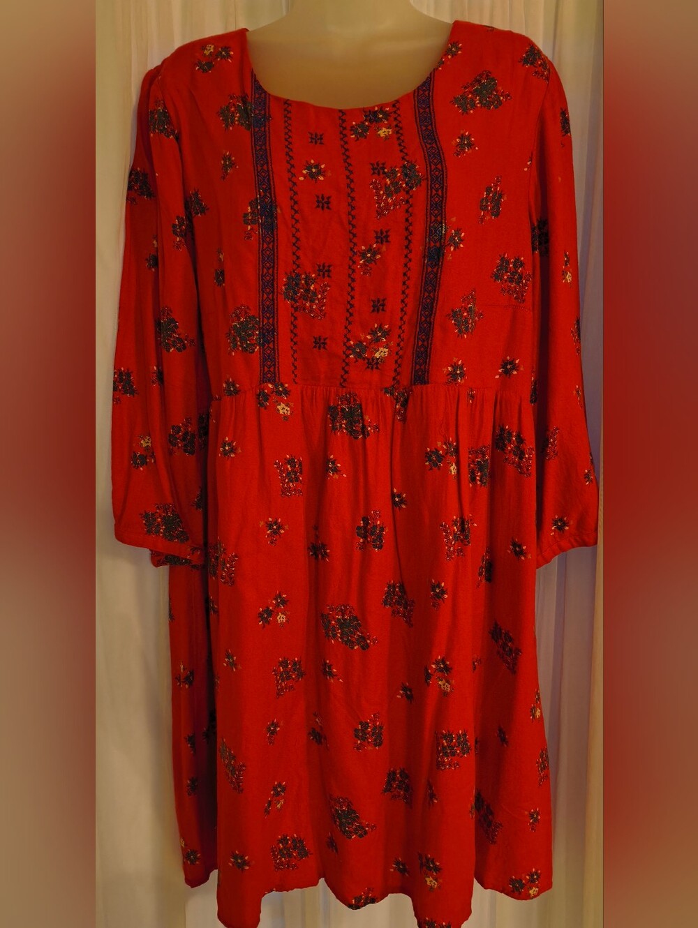Old Navy Red Long-Sleeve Floral Embroidered Tunic Dress